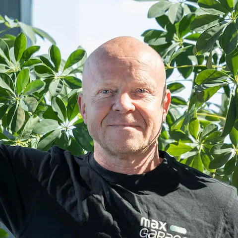 Ole Larsen, Udlejningschef